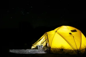 露营帐篷怎么选？2026年9款热门型号对比与选购建议